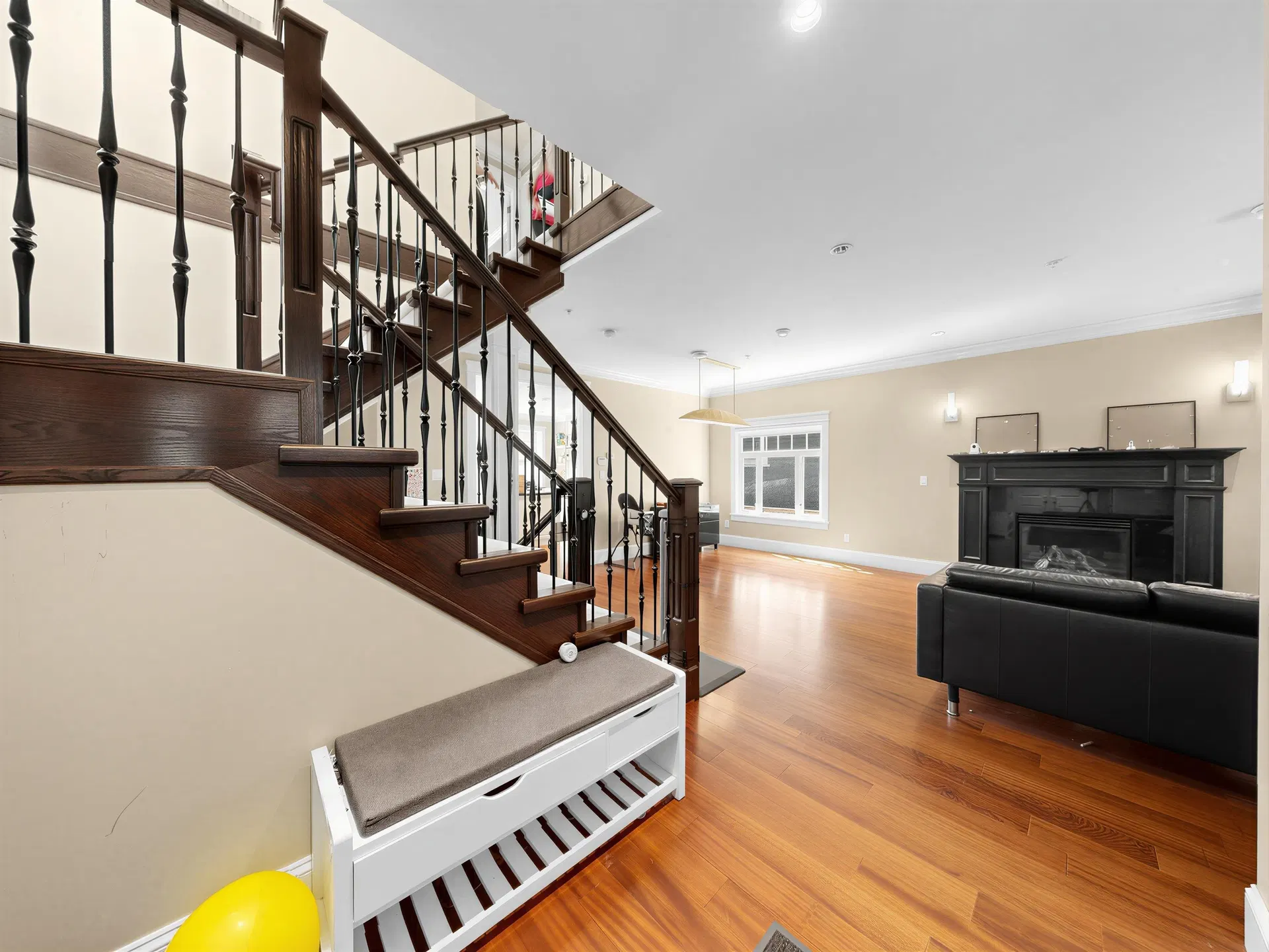 Photo 5 of 39 at 3976 W 19th Avenue