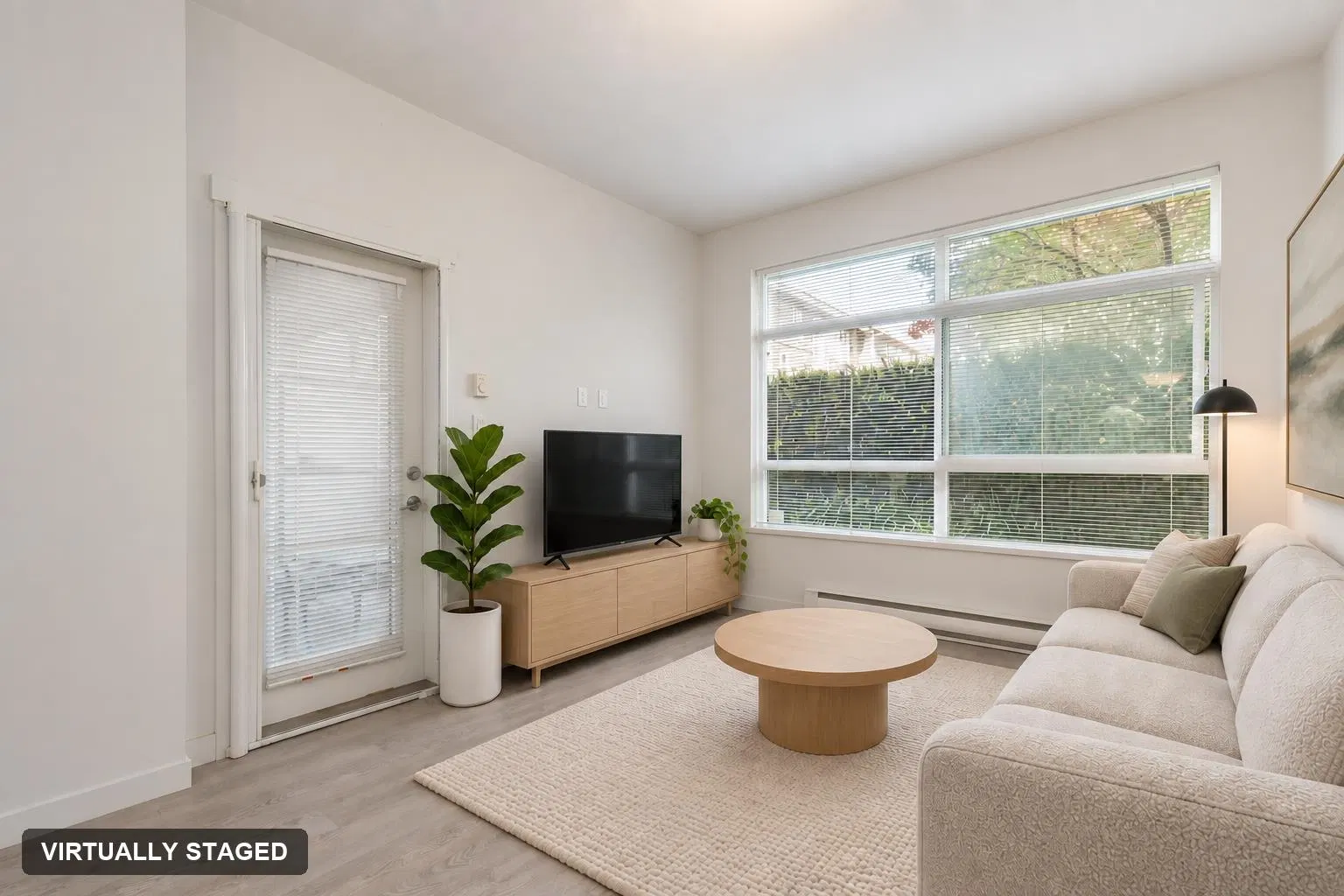 Photo 3 of 17 at #101 – 617 Smith Avenue