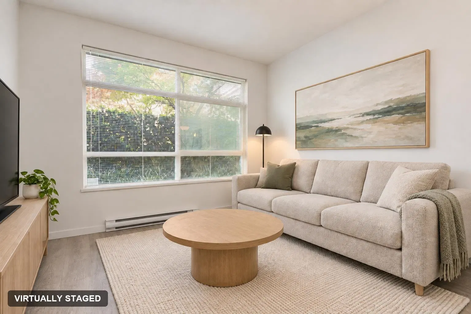Photo 4 of 17 at #101 – 617 Smith Avenue