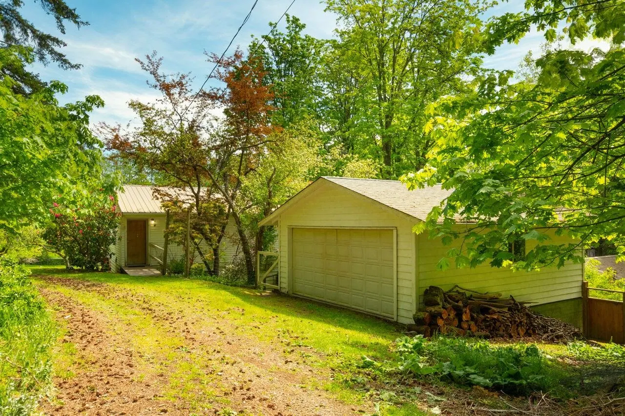 Photo 1 of 31 at 508 Collins Road