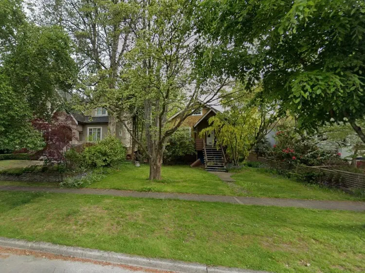 Photo 3 of 6 at 3569 W 35th Avenue