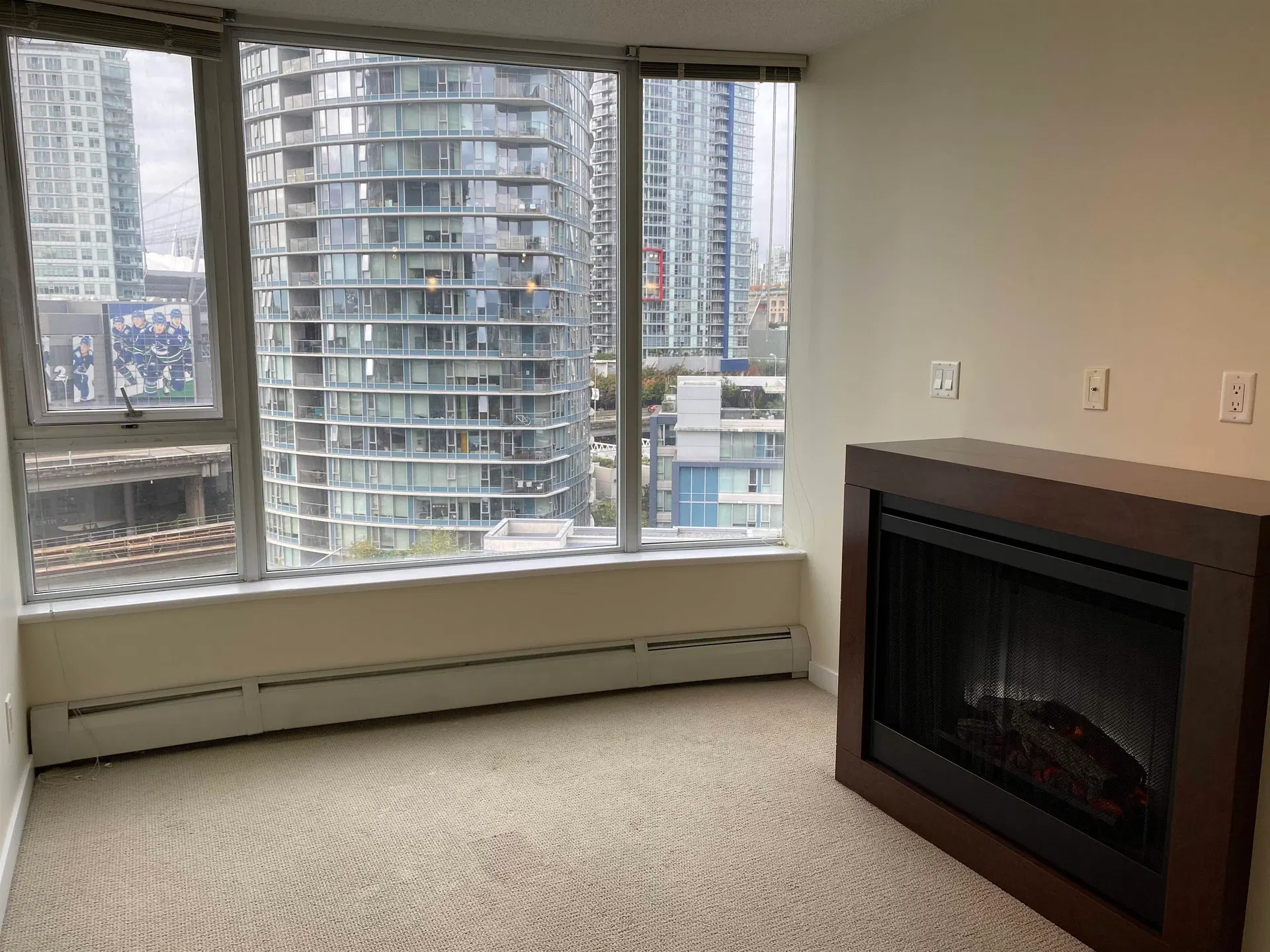 Photo 2 of 18 at #1203 – 58 Keefer Place