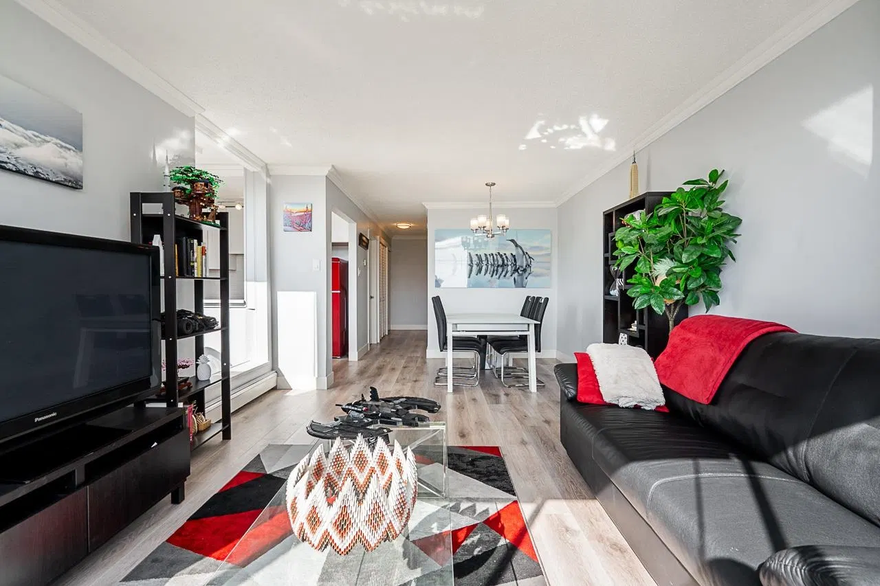 Photo 3 of 31 at #803 – 9280 Salish Court