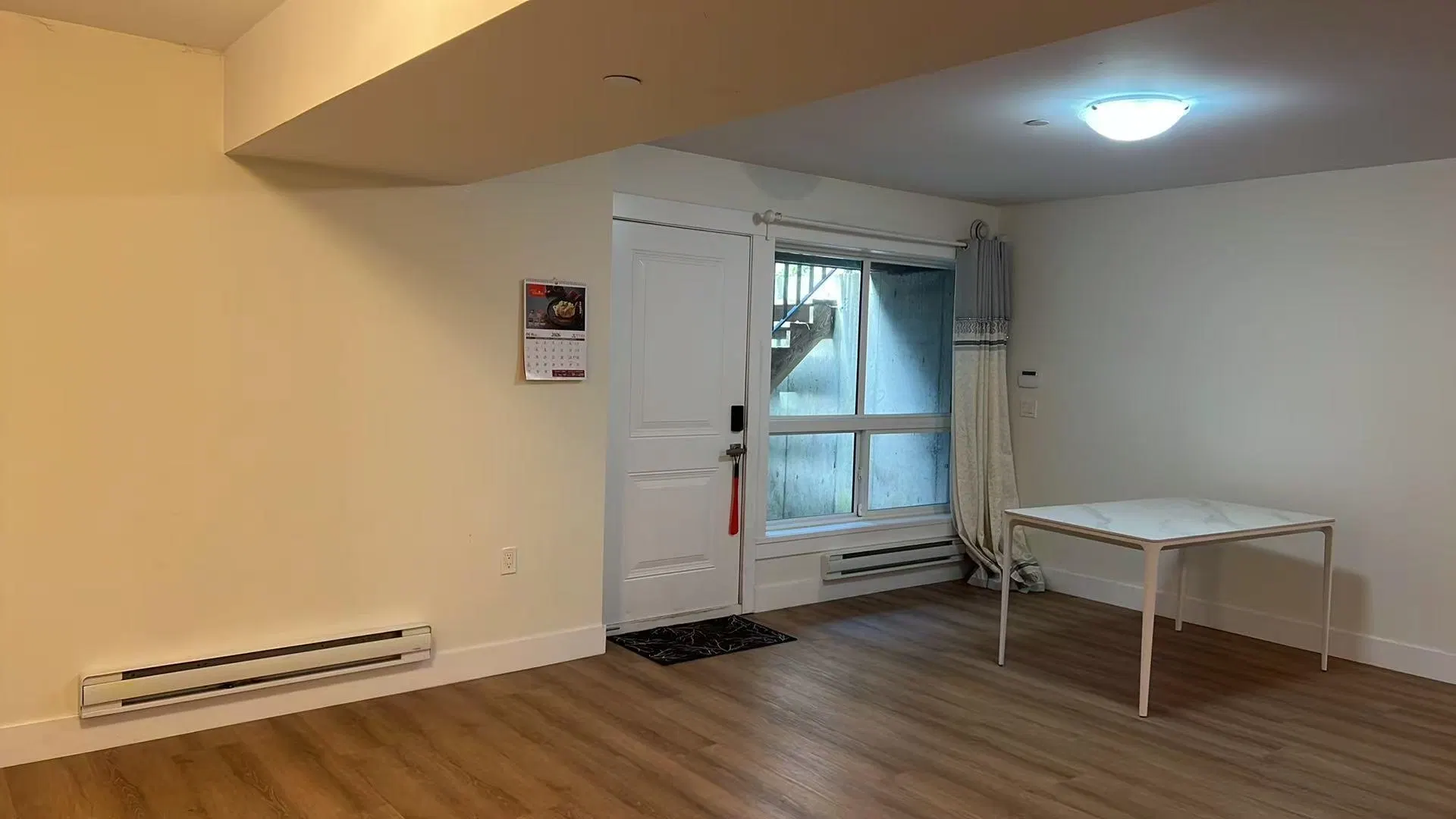 Photo 5 of 11 at Ground Level – 13766 North Bluff Road