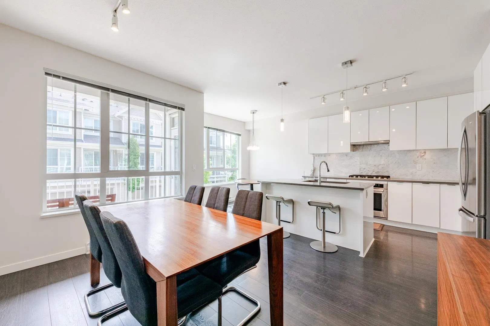 Photo 5 of 40 at #54 – 5510 Admiral Way