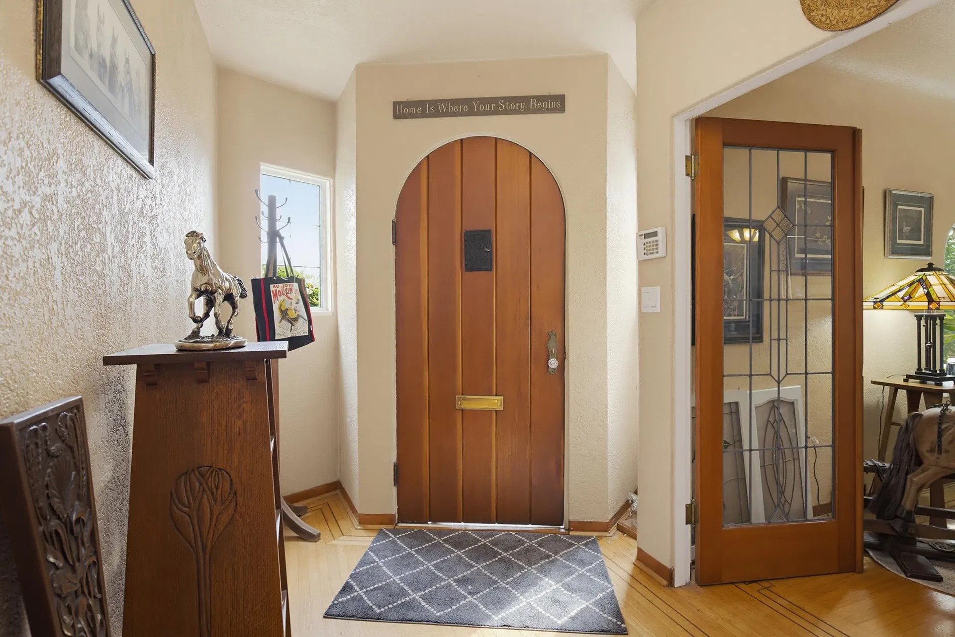 Photo 3 of 40 at 33043 4th Avenue