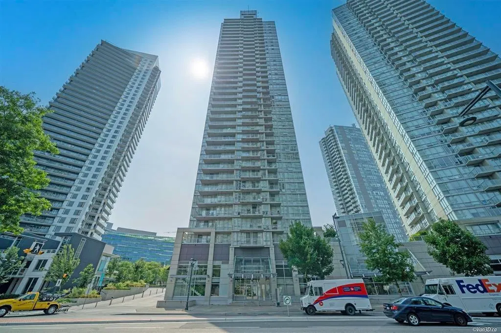 Photo 1 of 19 at #2507 – 13688 100 Avenue