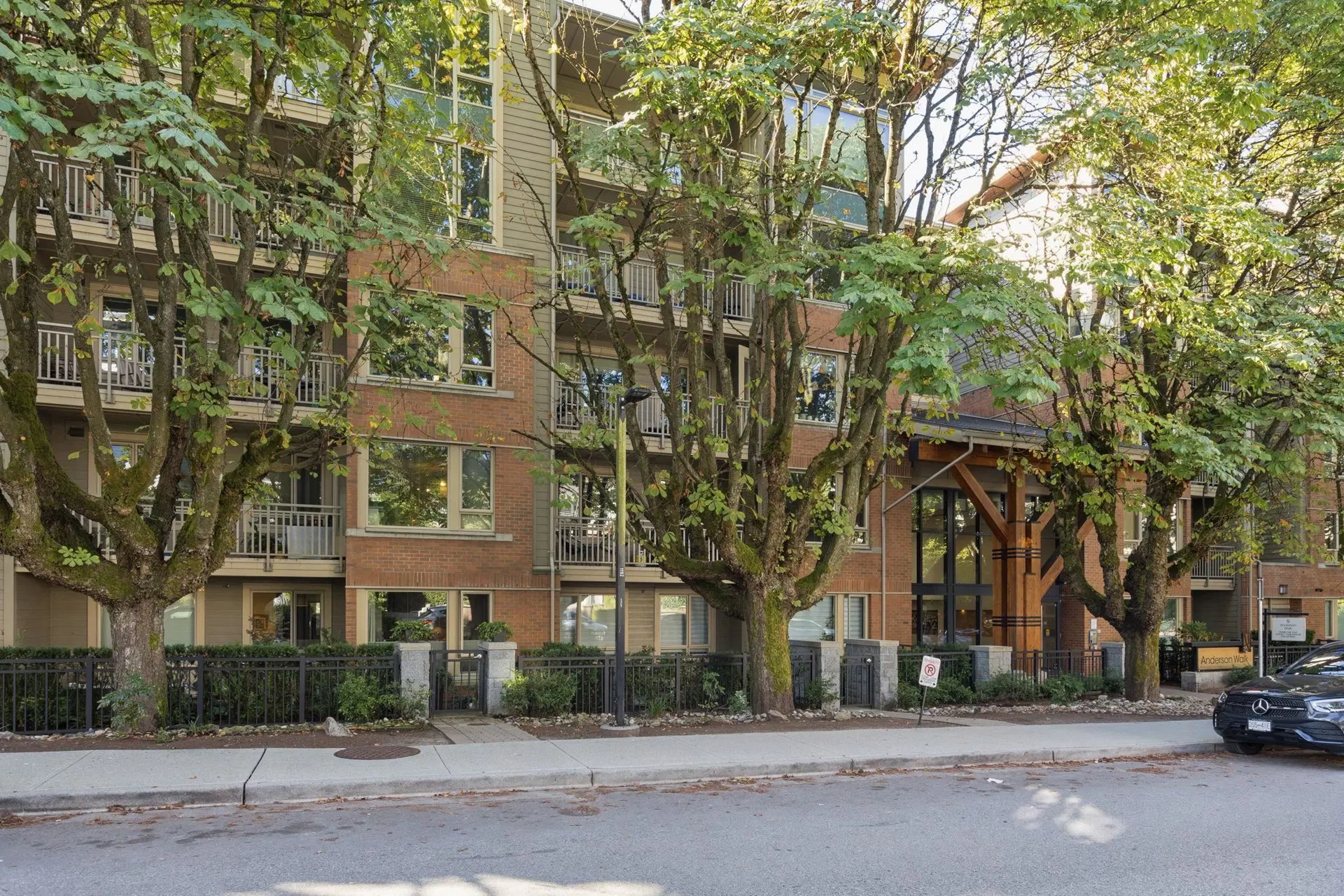 Photo 3 of 24 at #304 – 119 W 22nd Street Street