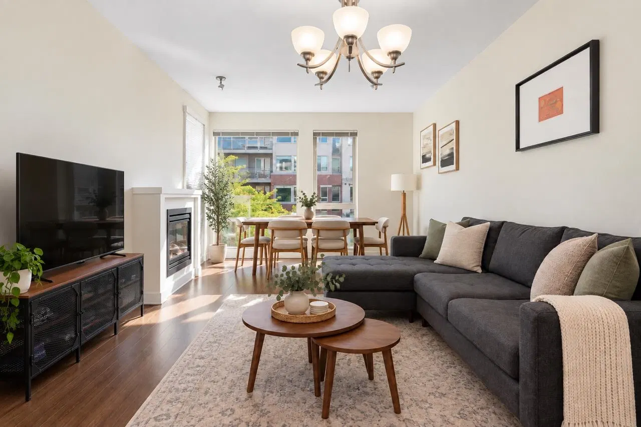 Photo 5 of 24 at #304 – 119 W 22nd Street Street