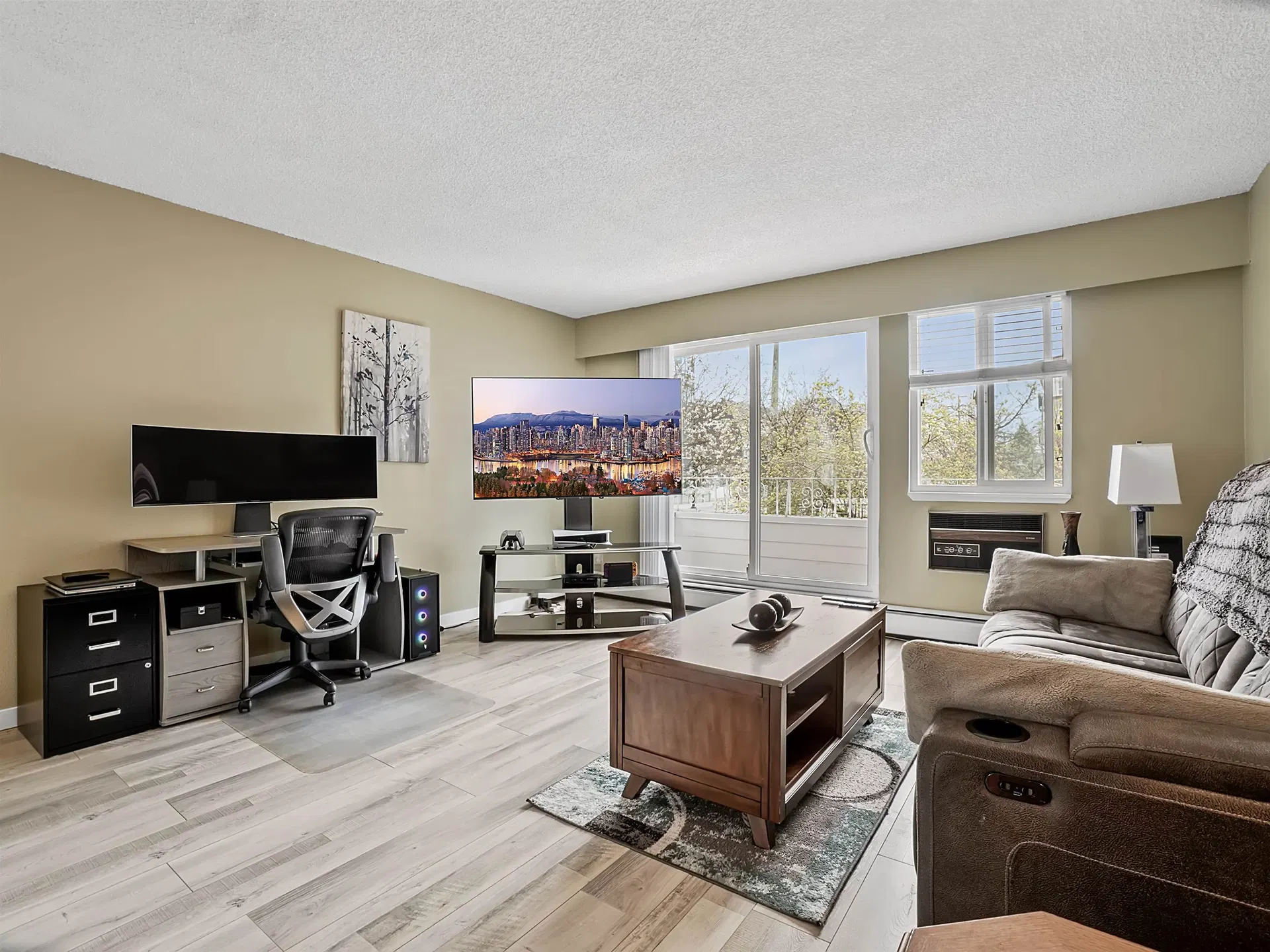 Photo 2 of 23 at #207 – 12096 222 Street