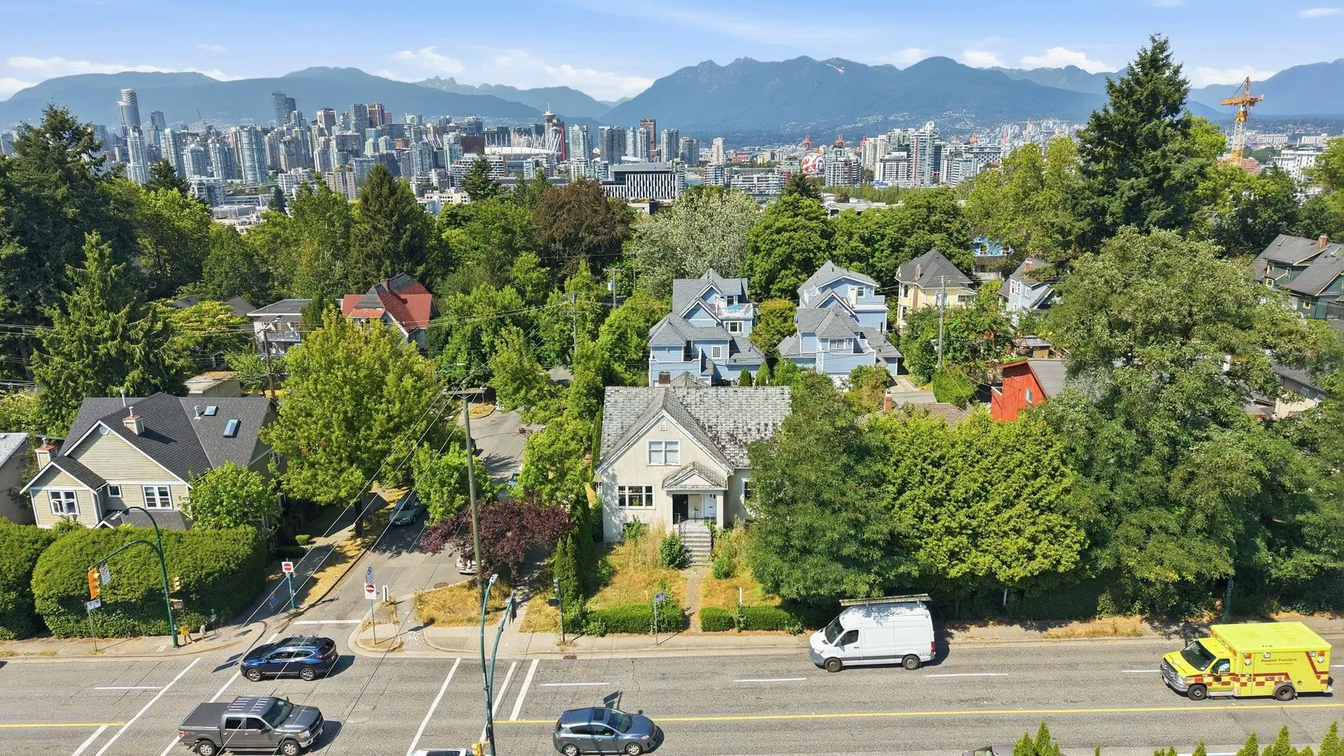 Photo 5 of 7 at 93 W 12th Avenue