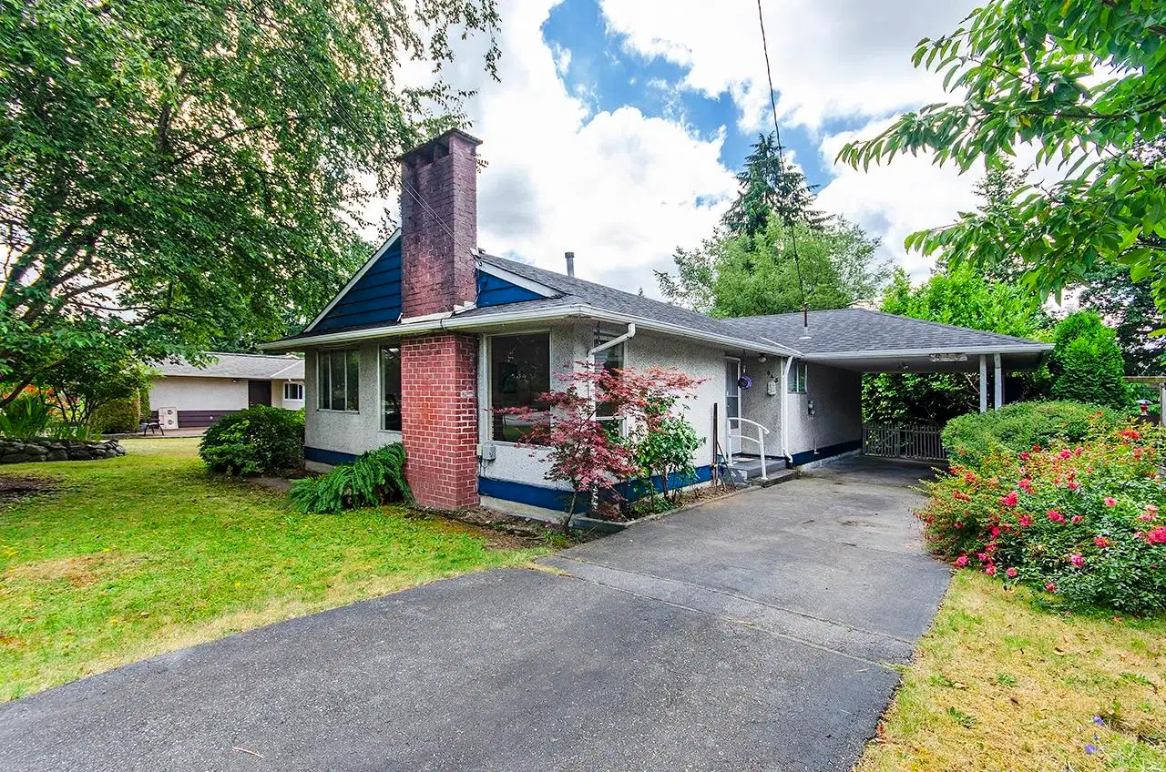 945 Caithness Crescent