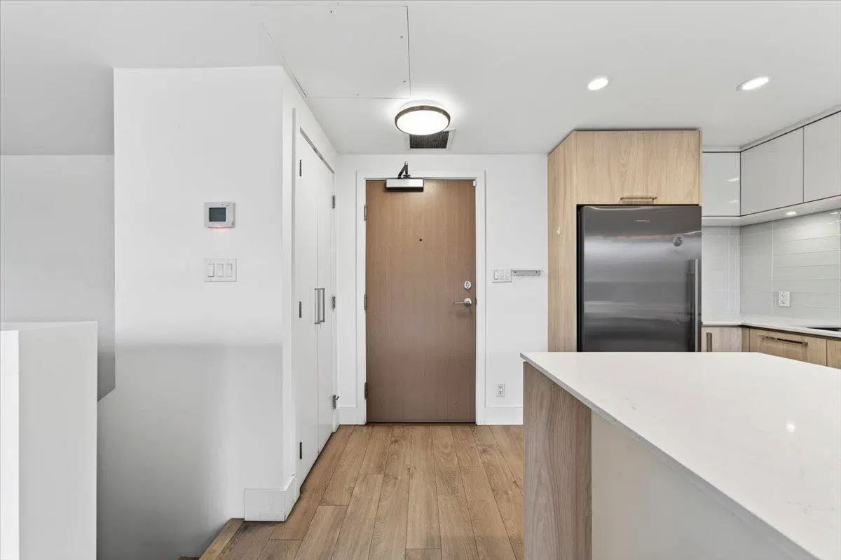 Photo 3 of 40 at #610 – 680 Seylynn Crescent