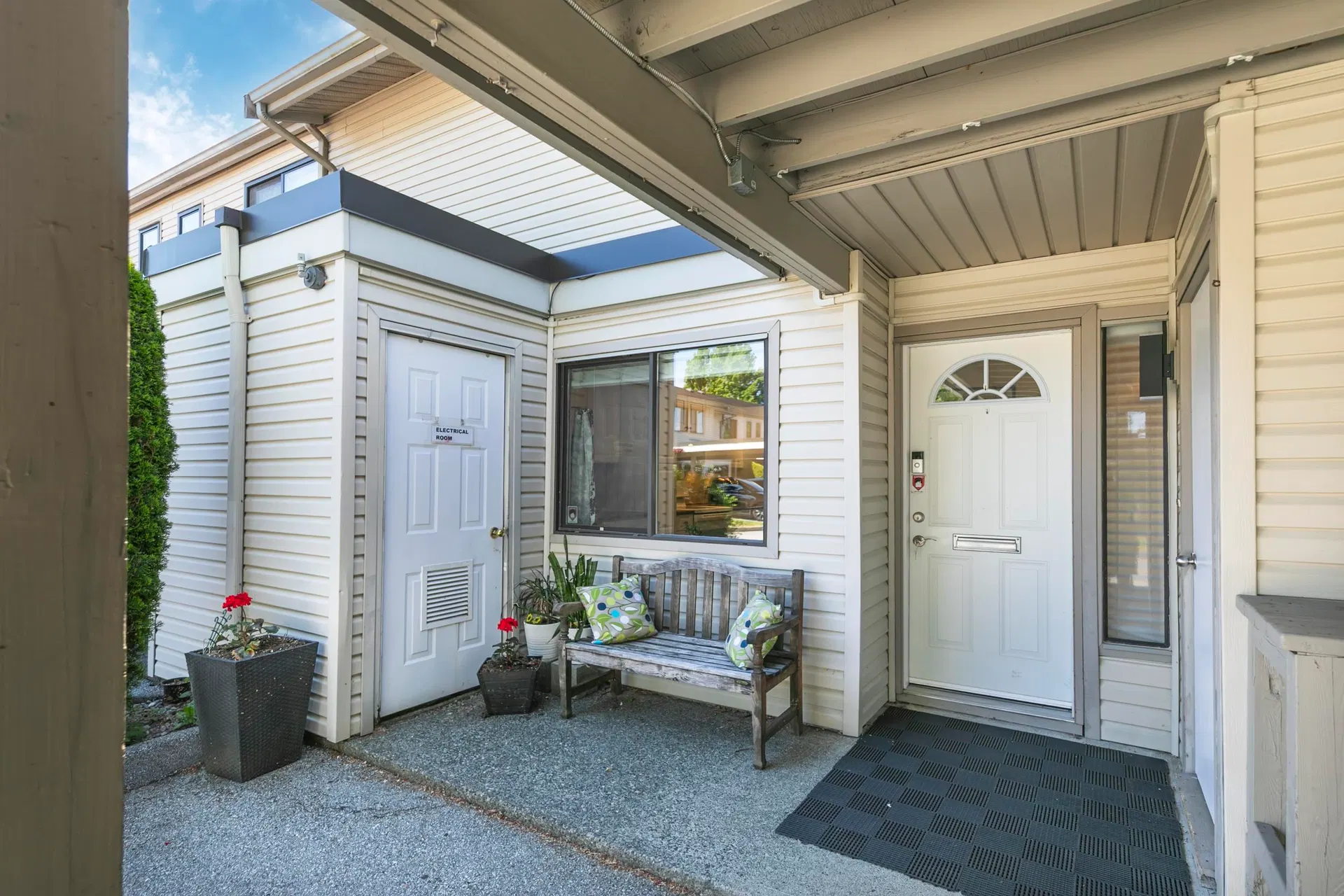 Photo 2 of 29 at #3 – 9080 Parksville Drive