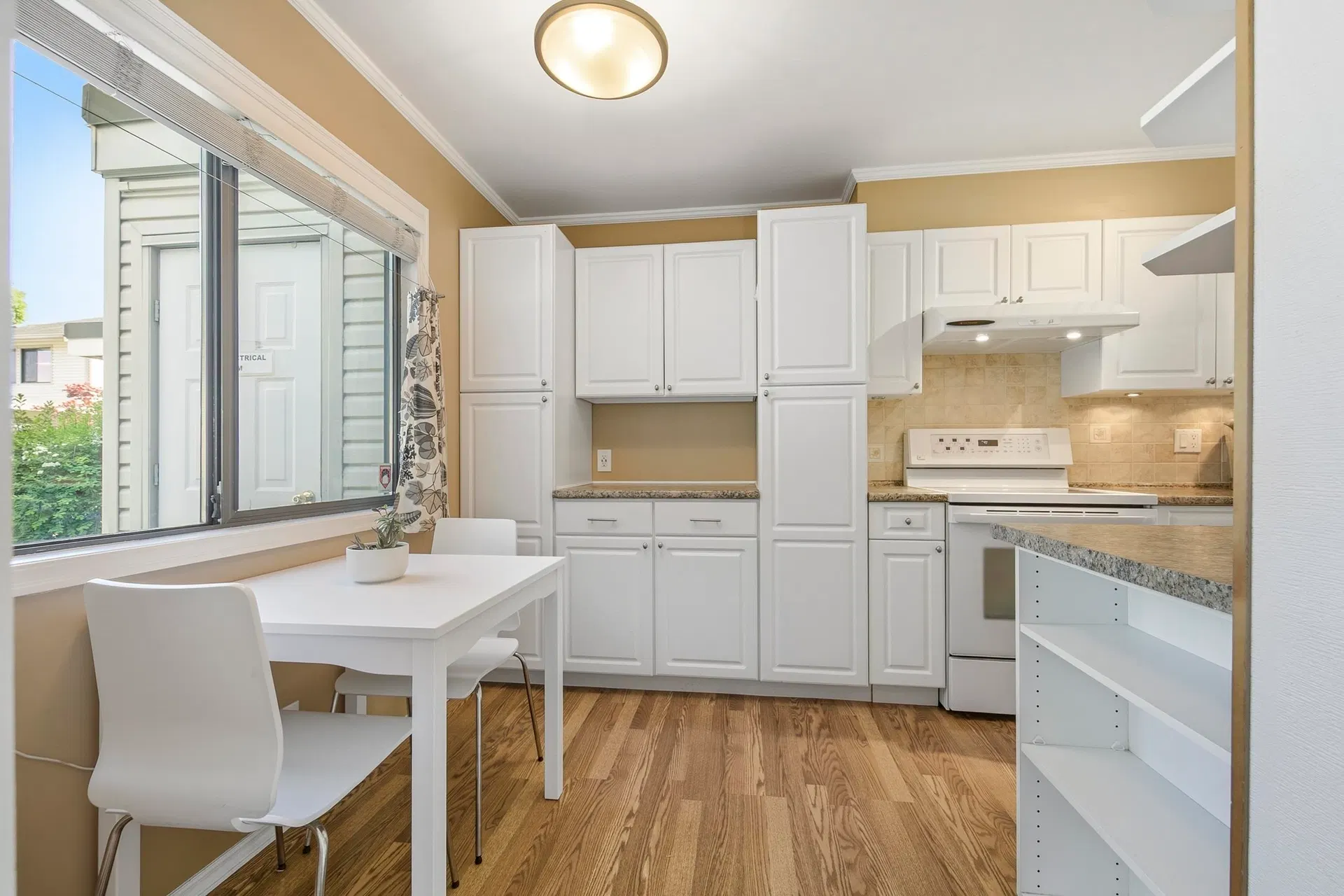 Photo 4 of 29 at #3 – 9080 Parksville Drive