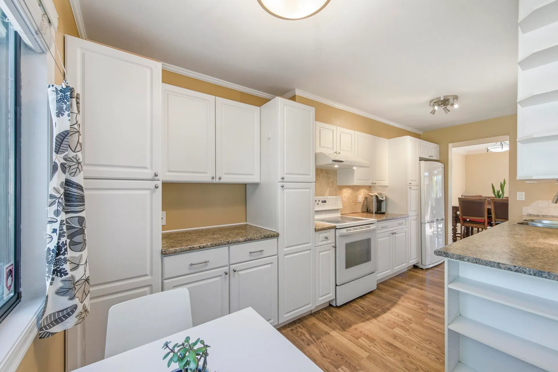 Photo 5 of 29 at #3 – 9080 Parksville Drive