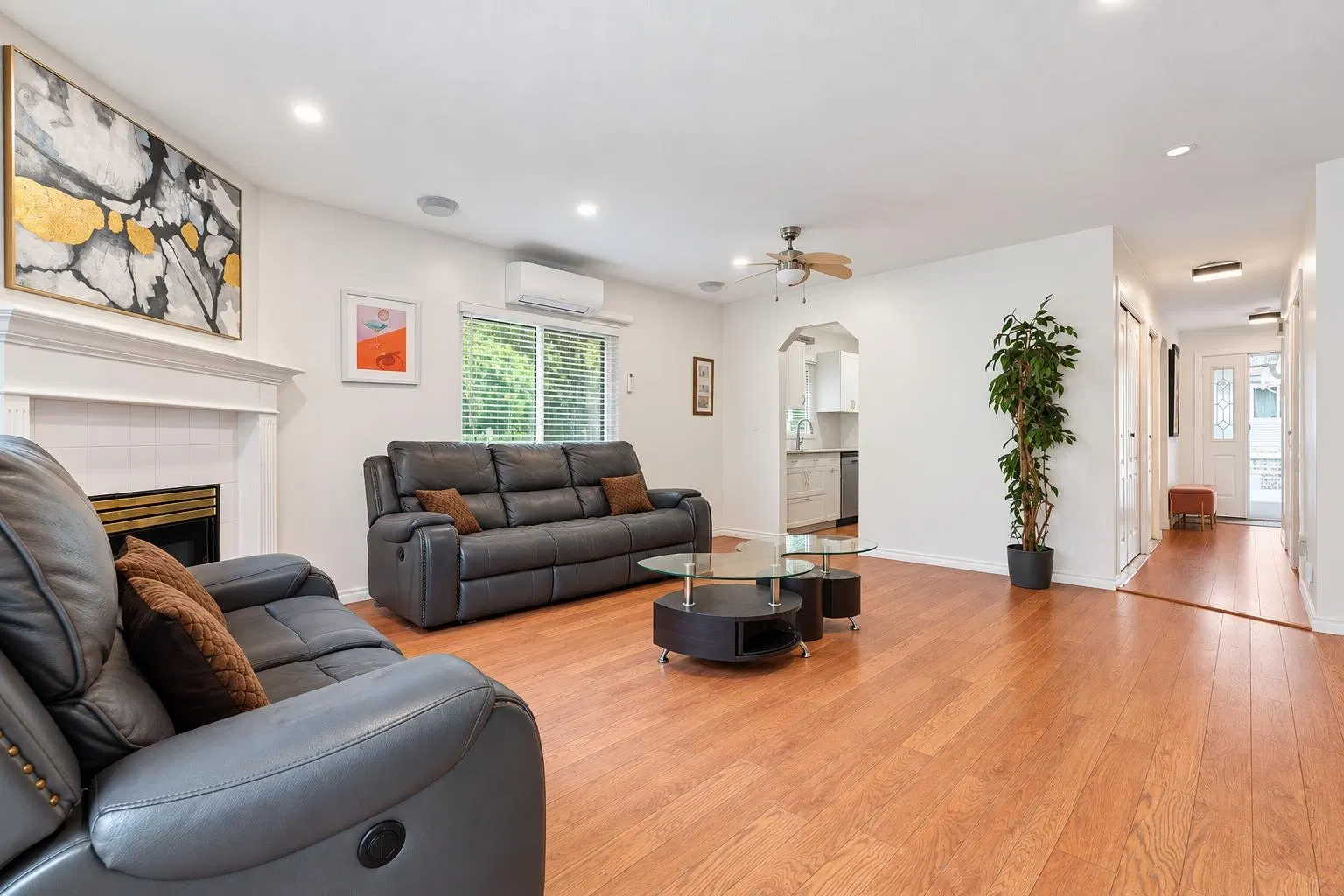 Photo 4 of 19 at #1 – 2081 Winfield Drive
