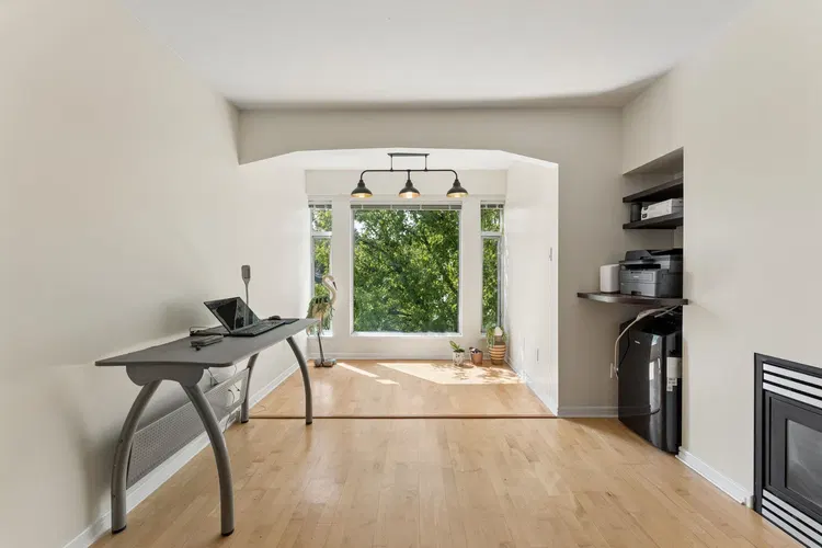 Photo 5 of 23 at #410 – 3727 W 10th Avenue