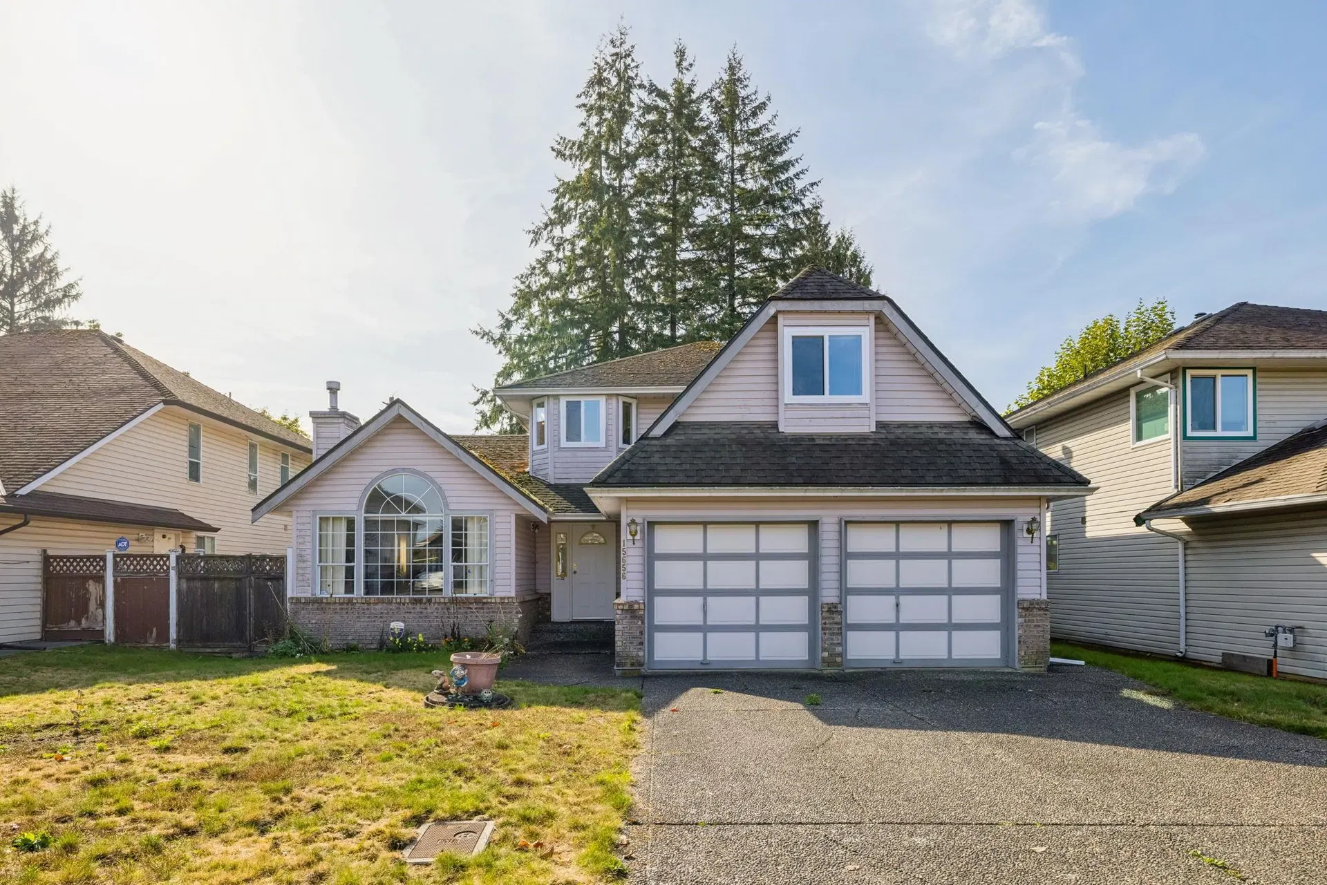 Photo 1 of 40 at 15656 107a Street