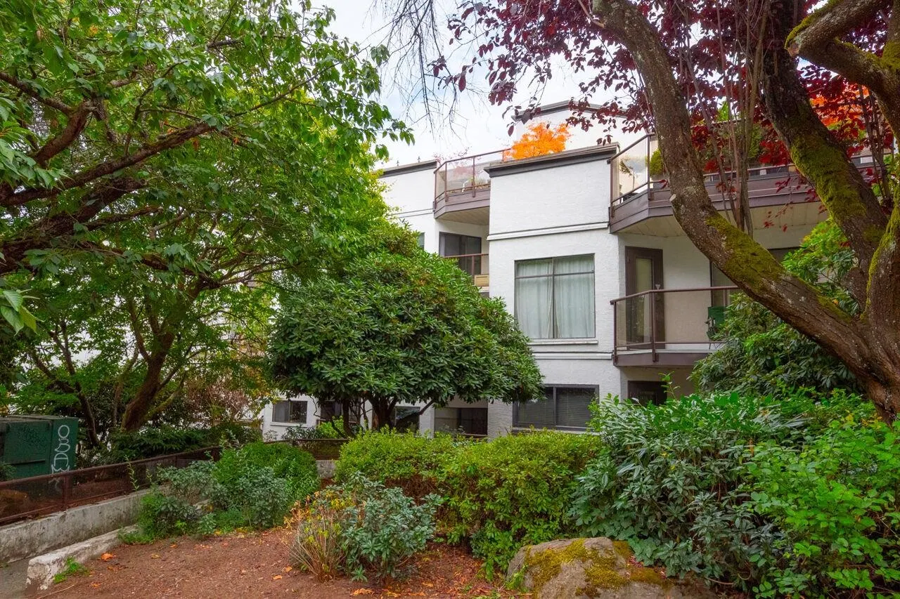 #105 – 2222 Prince Edward Street