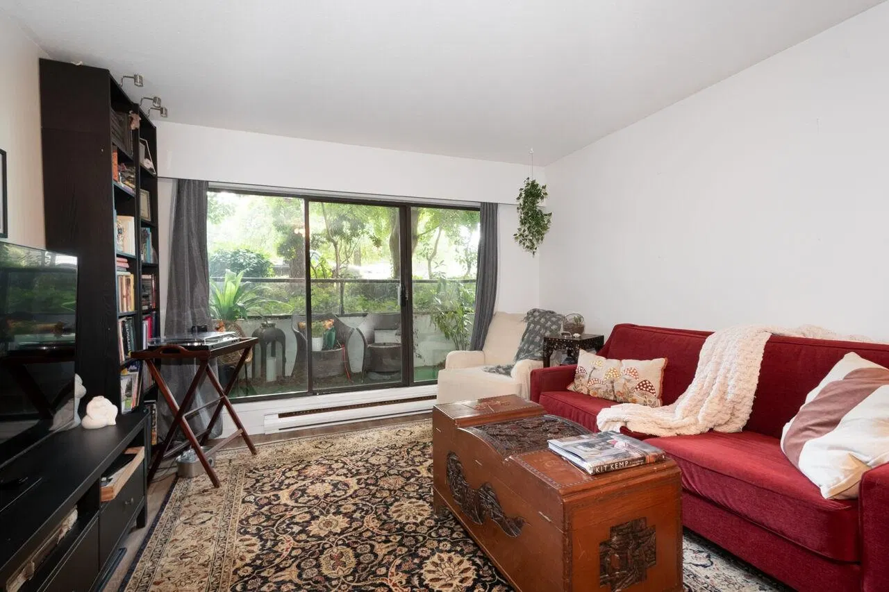Photo 4 of 39 at #105 – 2222 Prince Edward Street