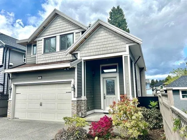 Photo 1 of 29 at 11923 92 Avenue