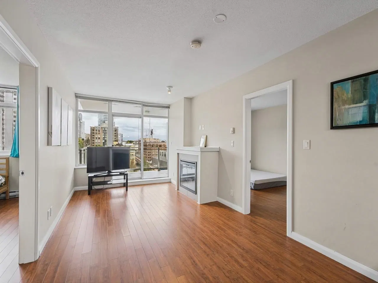 Photo 1 of 20 at #1205 – 888 Carnarvon Street