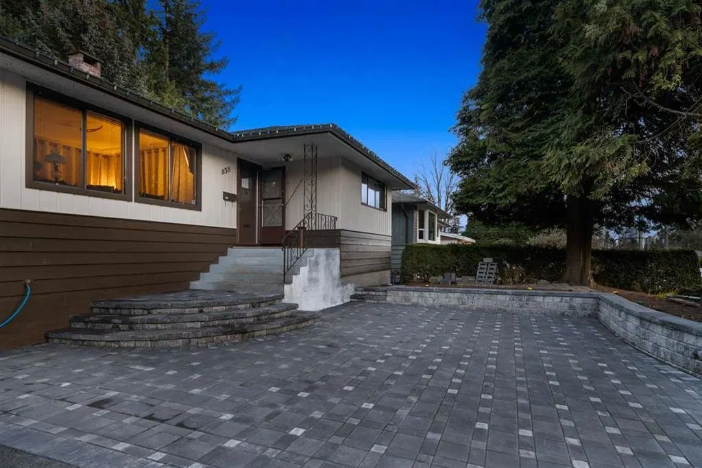 Photo 1 of 39 at 838 Dundonald Drive