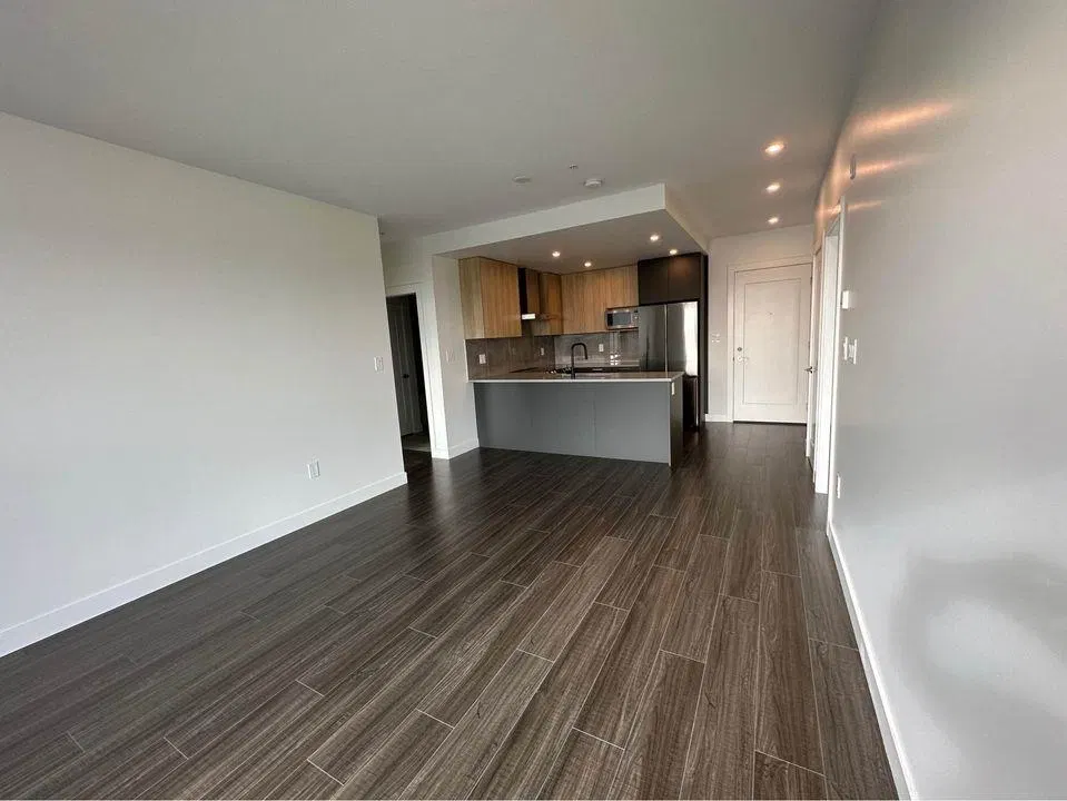 Photo 4 of 10 at 31896 Raven Avenue