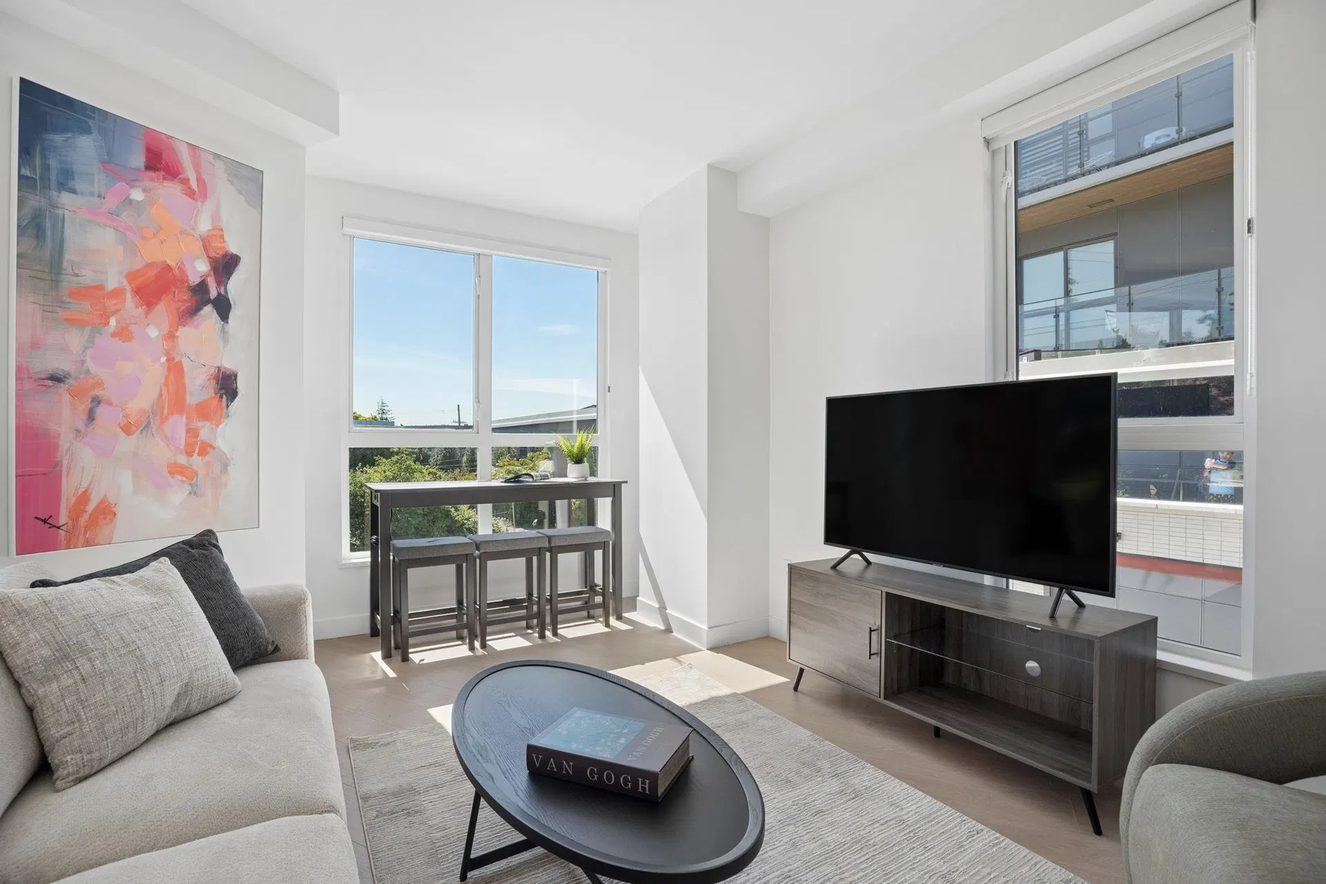 #204 – 333 St. Davids Avenue
