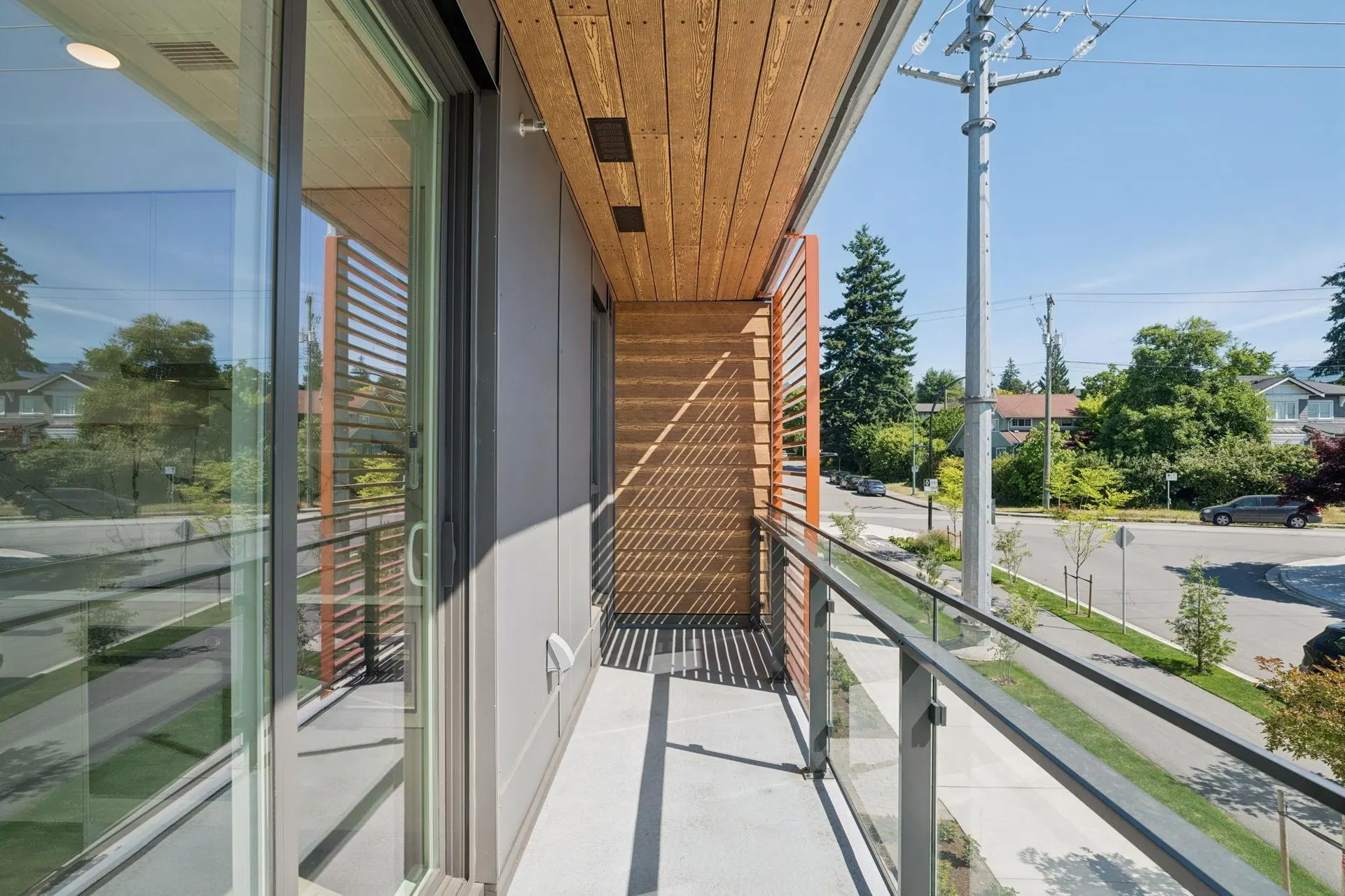 Photo 5 of 39 at #204 – 333 St. Davids Avenue