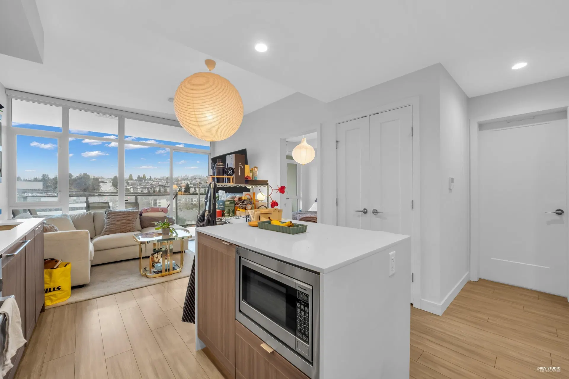 Photo 2 of 31 at #1105 – 2351 Beta Avenue