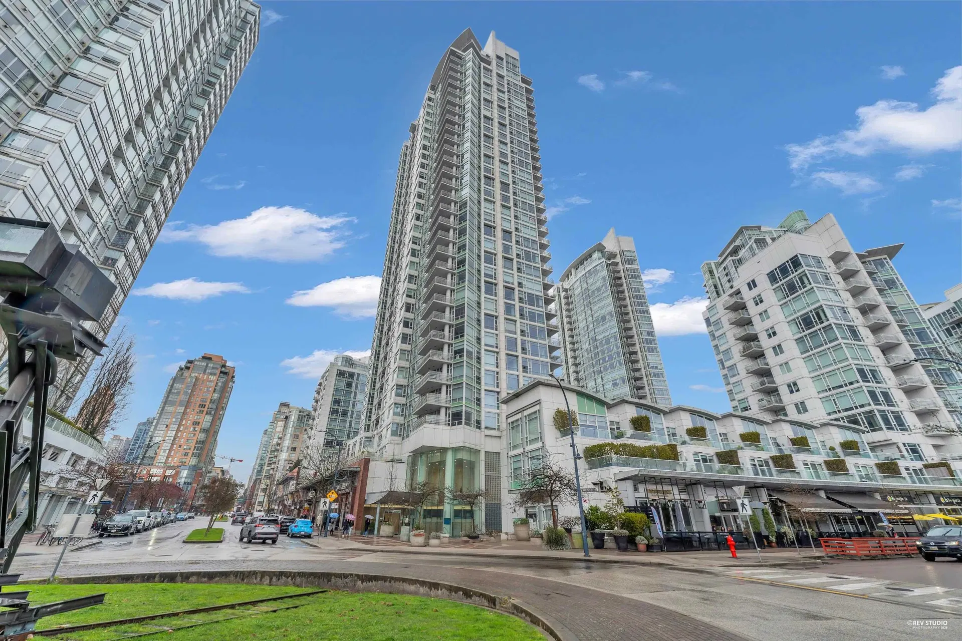 Photo 1 of 35 at #1506 – 1199 Marinaside Crescent
