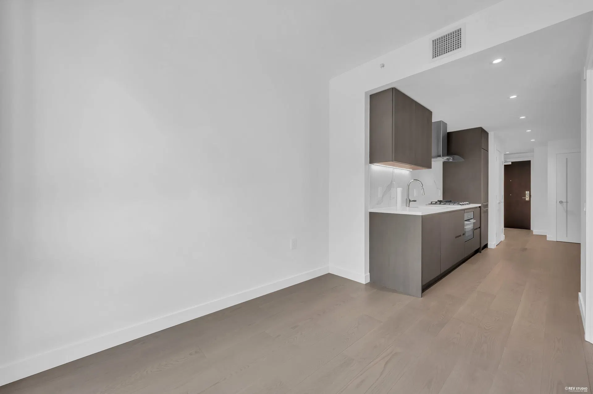 Photo 4 of 29 at #108 – 5168 Cambie Street