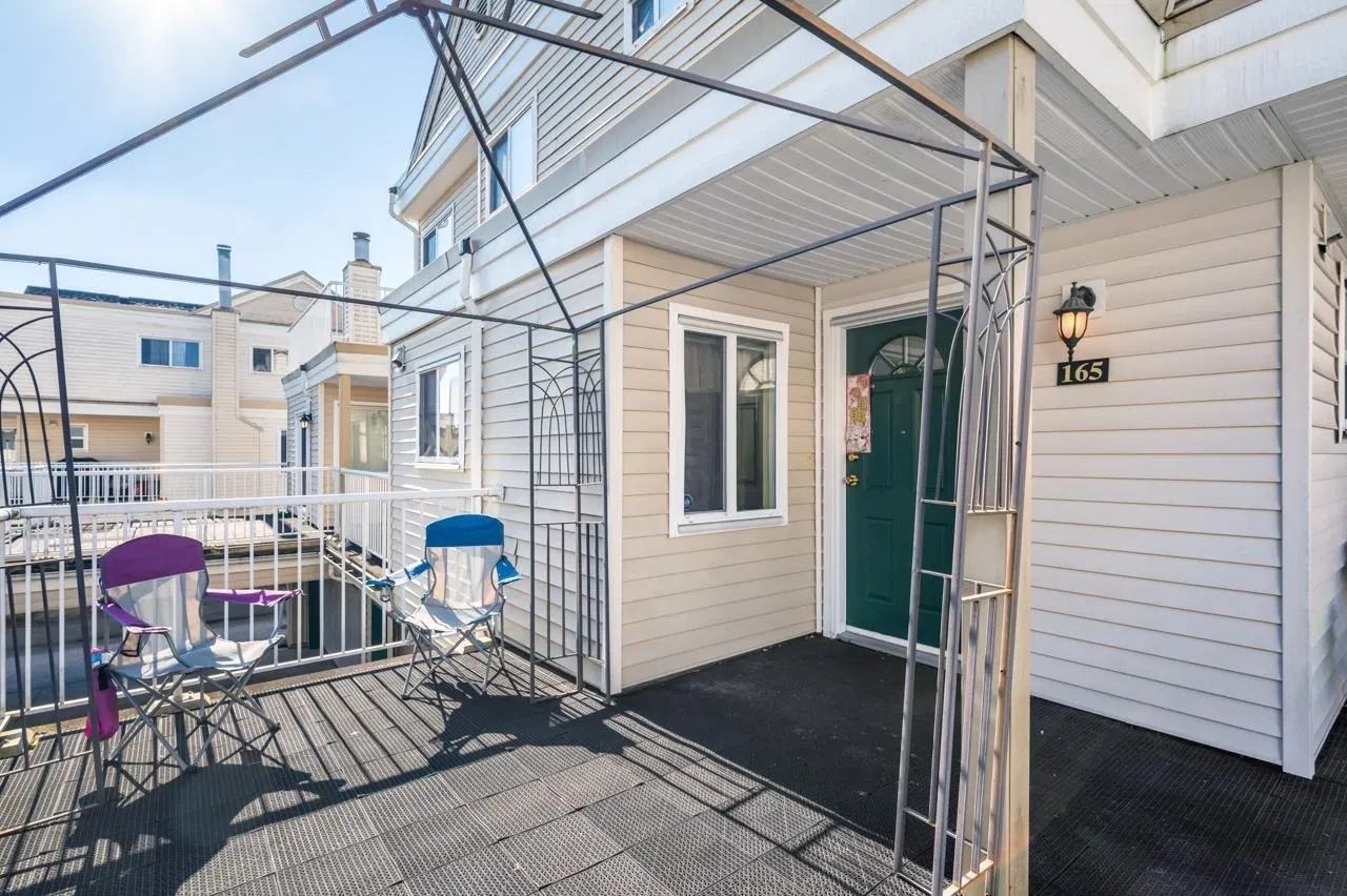 Photo 5 of 22 at #165 – 10077 156 Street