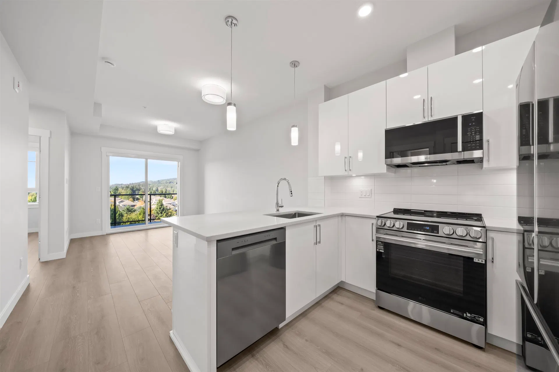 Photo 2 of 35 at #620 – 8423 Cedar Street