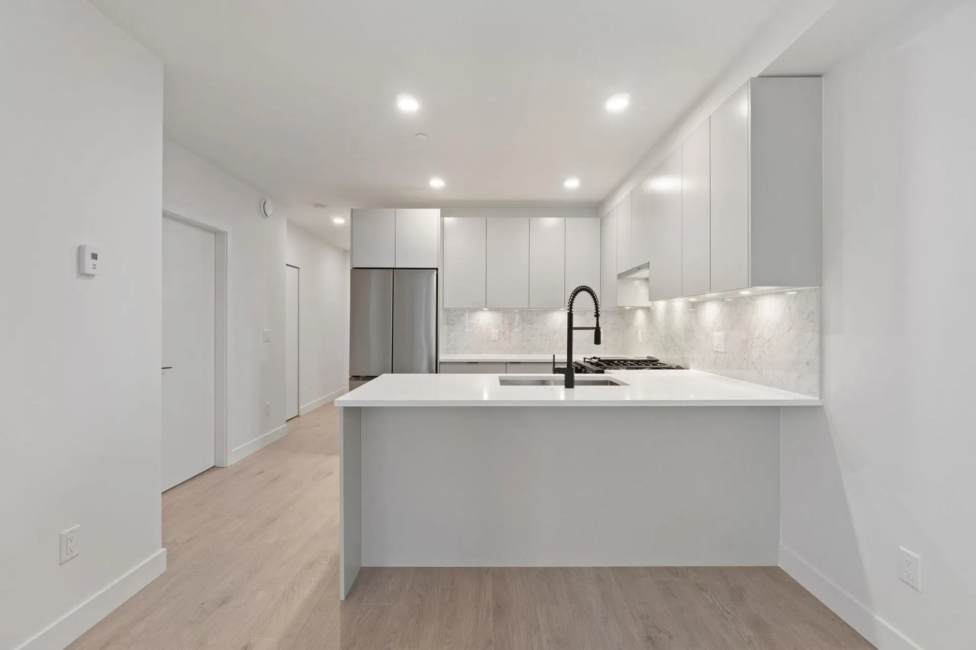 Photo 5 of 31 at #418 – 13258 105 Avenue