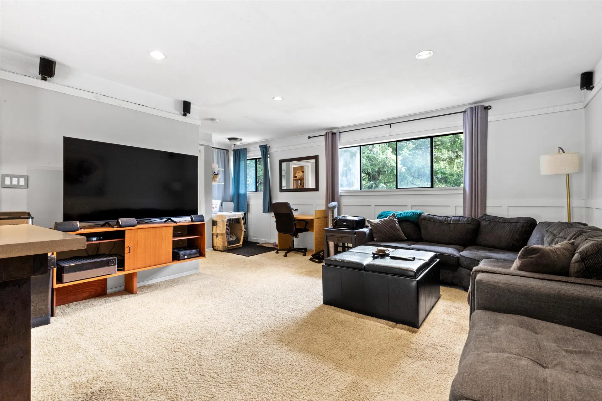 Photo 5 of 37 at 17791 20 Avenue