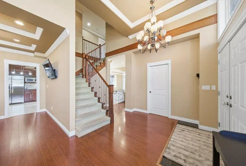 Photo 4 of 32 at 14588 62 Avenue