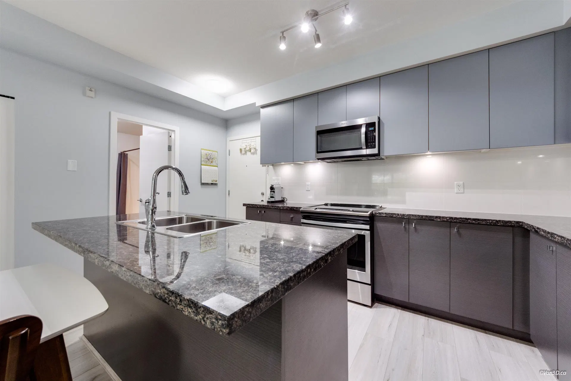 Photo 3 of 37 at #215 – 6440 194 Street