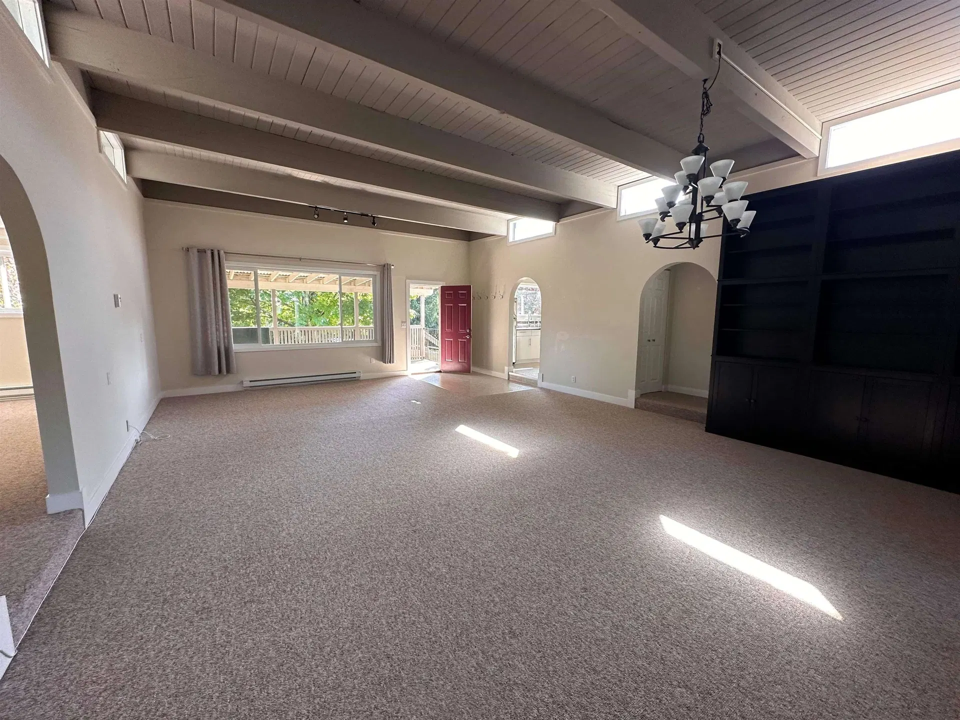 Photo 5 of 24 at 6473 Norwest Bay Road