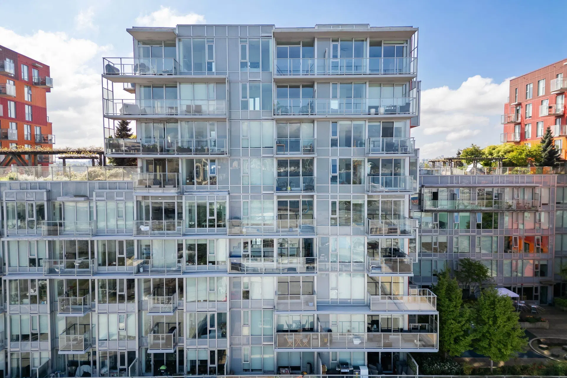 Photo 2 of 40 at #909 – 955 E Hastings Street