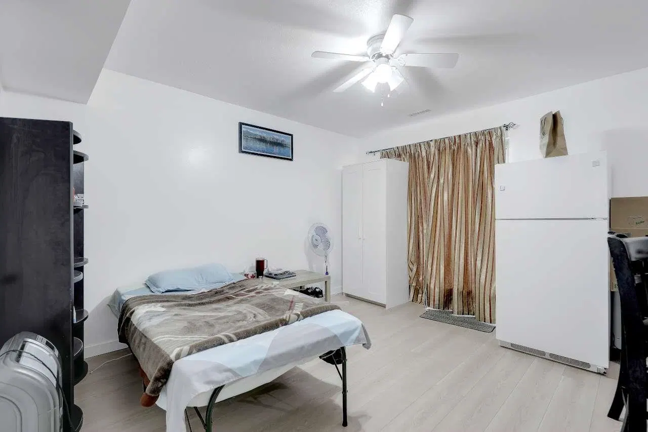 Photo 3 of 34 at #24 – 15550 89 Avenue
