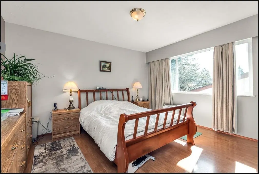 Photo 5 of 29 at 20932 Camwood Avenue