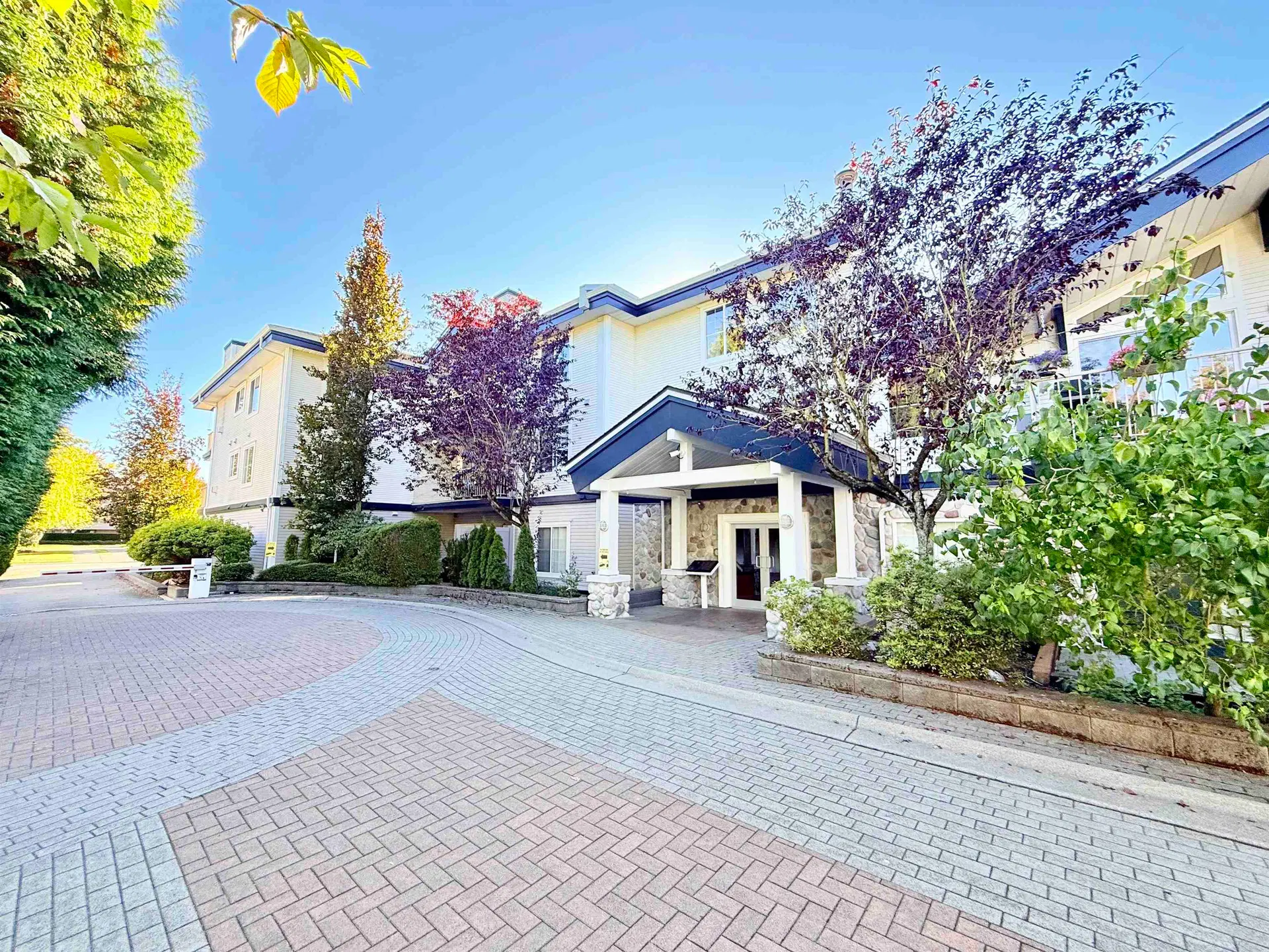 Photo 3 of 21 at #103 – 15298 20 Avenue