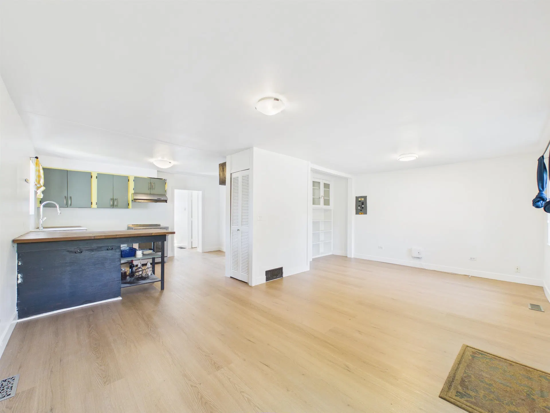 Photo 4 of 34 at 24200 116 Avenue