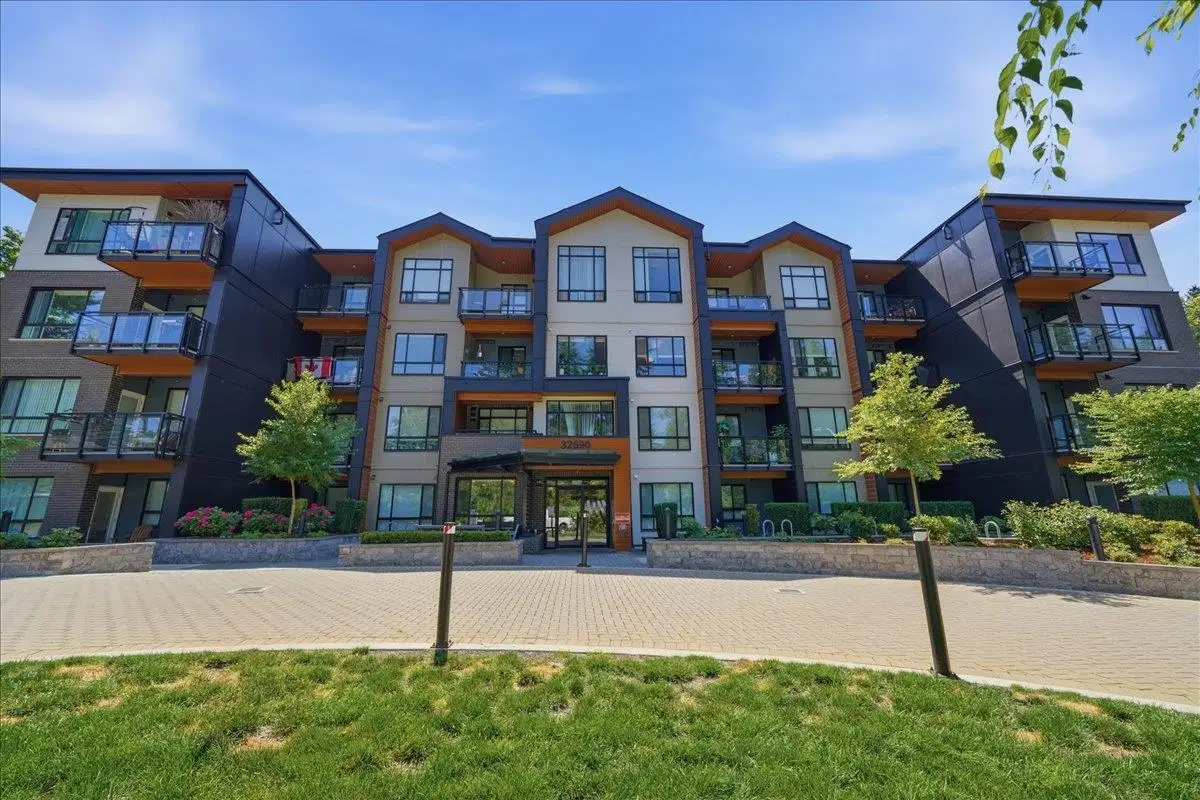 #224 – 32690 14th Avenue