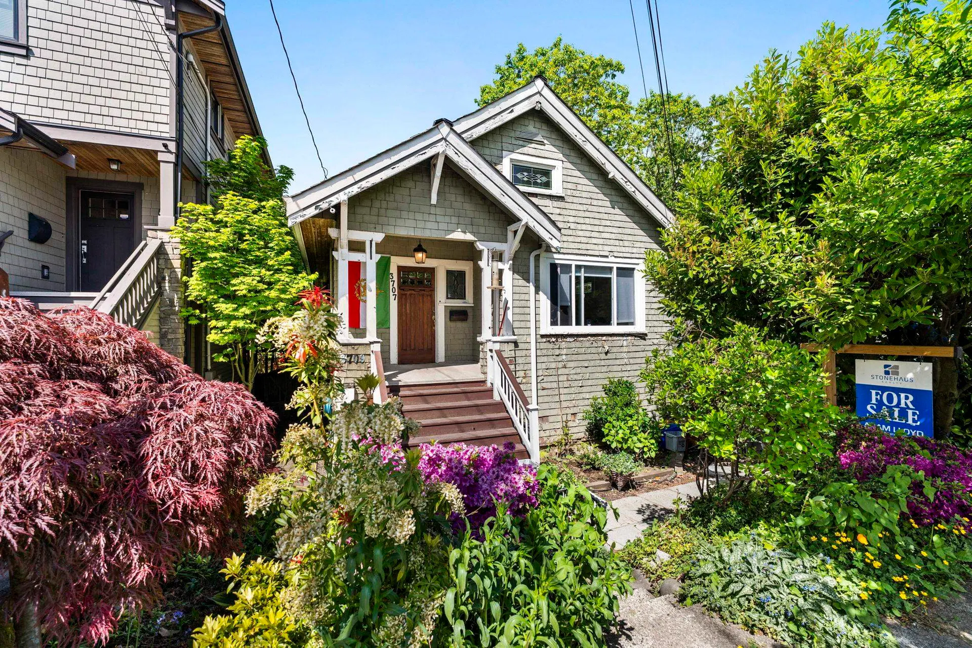 Photo 1 of 40 at 3707 Inverness Street