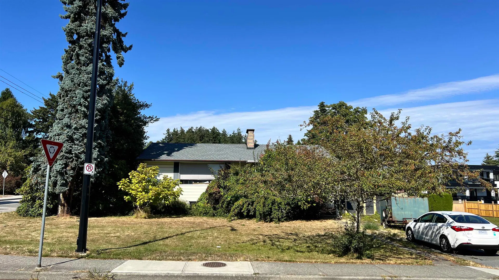 Photo 1 of 2 at 15407 Pacific Avenue