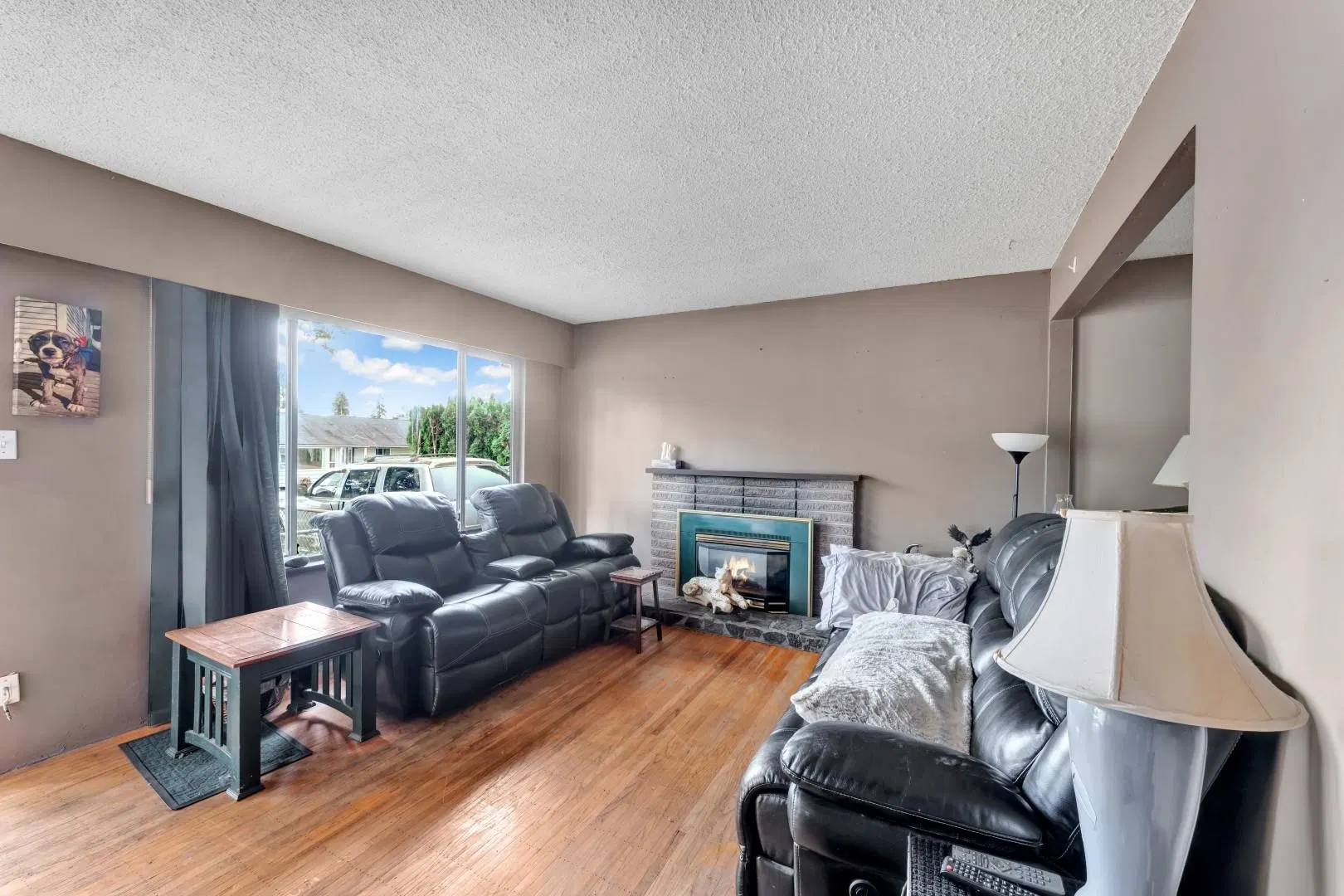 Photo 3 of 30 at 24931 121 Avenue